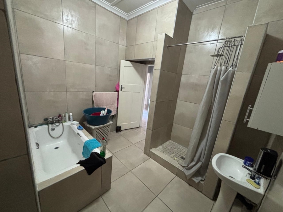 To Let 3 Bedroom Property for Rent in South End Eastern Cape
